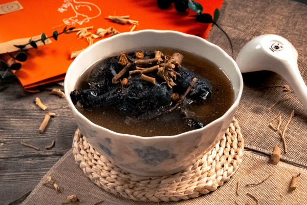 狗尾草烏骨雞湯
